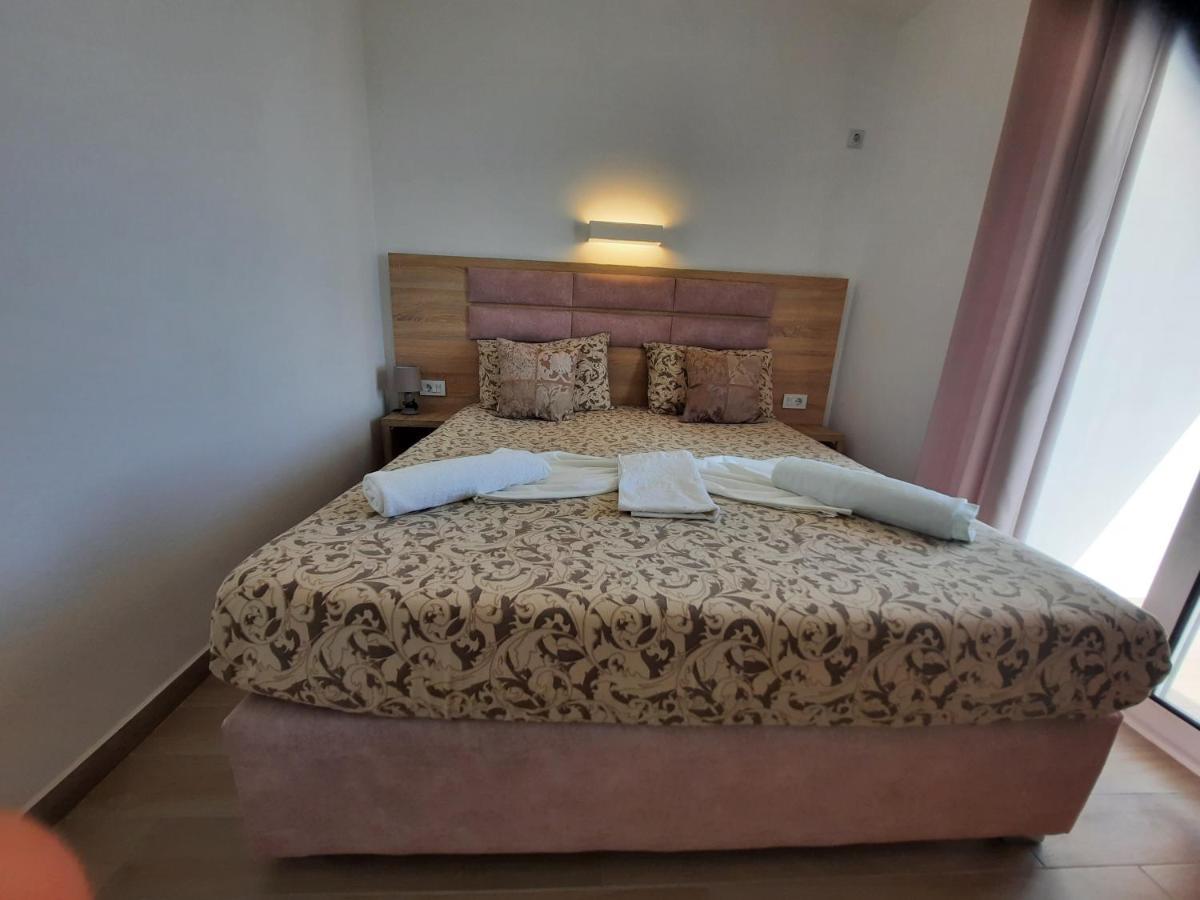 Studio Apartments Jupo Ulcinj Eksteriør bilde