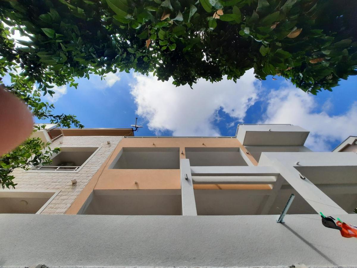 Studio Apartments Jupo Ulcinj Eksteriør bilde