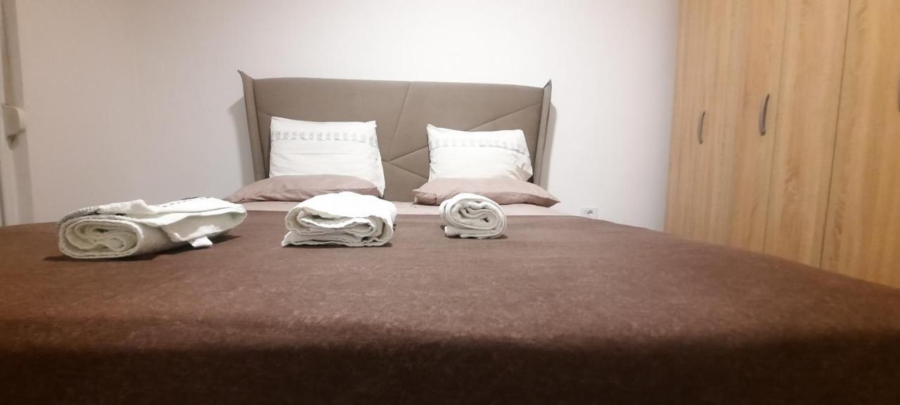 Studio Apartments Jupo Ulcinj Eksteriør bilde