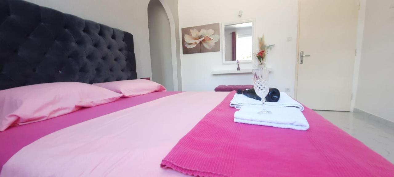 Studio Apartments Jupo Ulcinj Eksteriør bilde
