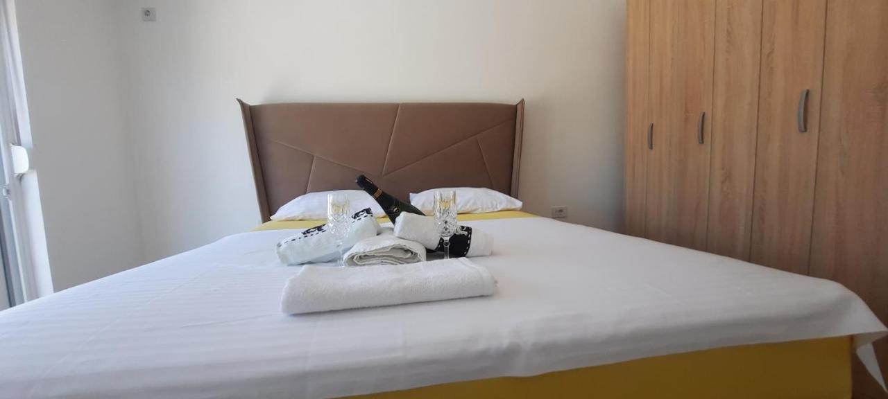 Studio Apartments Jupo Ulcinj Eksteriør bilde