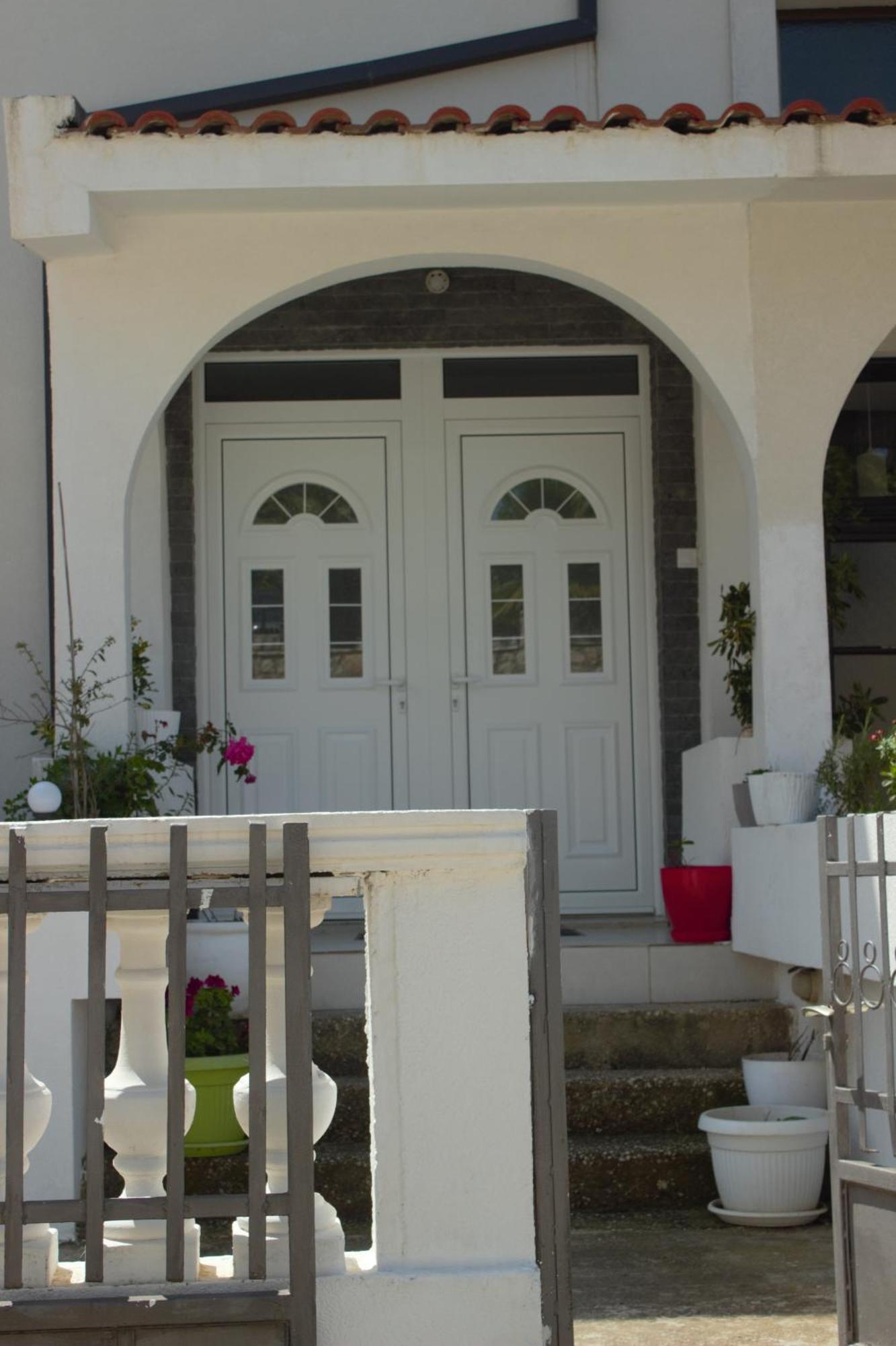 Studio Apartments Jupo Ulcinj Eksteriør bilde