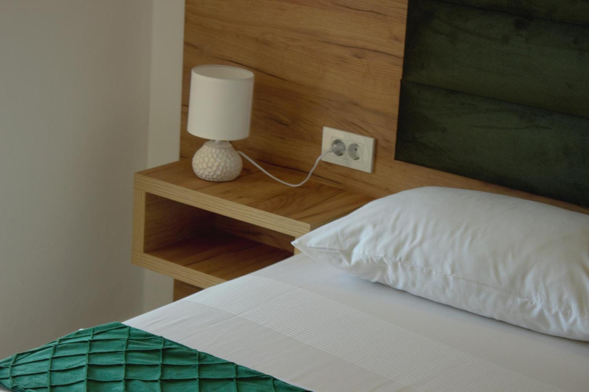 Studio Apartments Jupo Ulcinj Eksteriør bilde